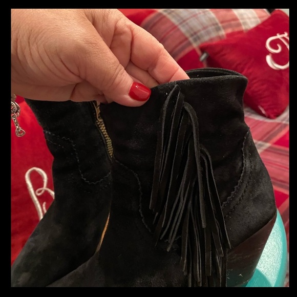 SAM EDELMAN Black Suede Ankle Boots with Fringe/size 6 - Picture 2 of 8